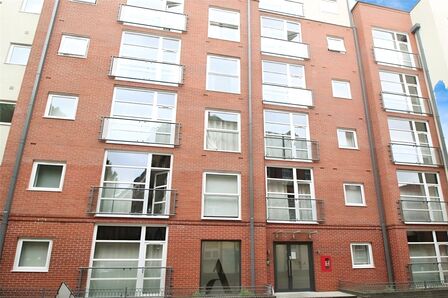 Chatham Street, 2 bedroom  Flat to rent, £1,650 pcm