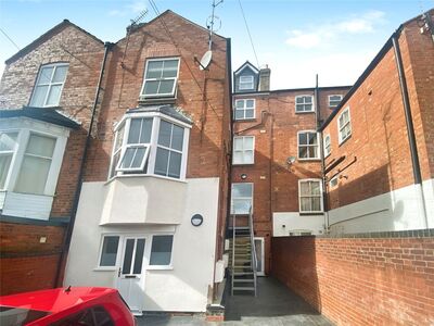 Norfolk Street, 3 bedroom  Flat to rent, £1,250 pcm