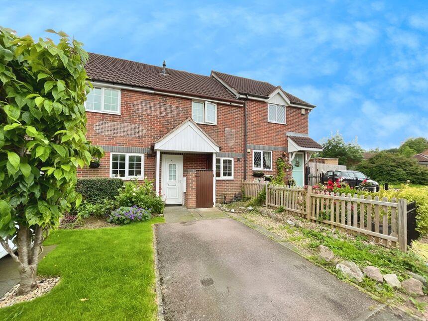 2 bedroom Mid Terrace House for sale, Belfry Drive, Leicester, LE3 £