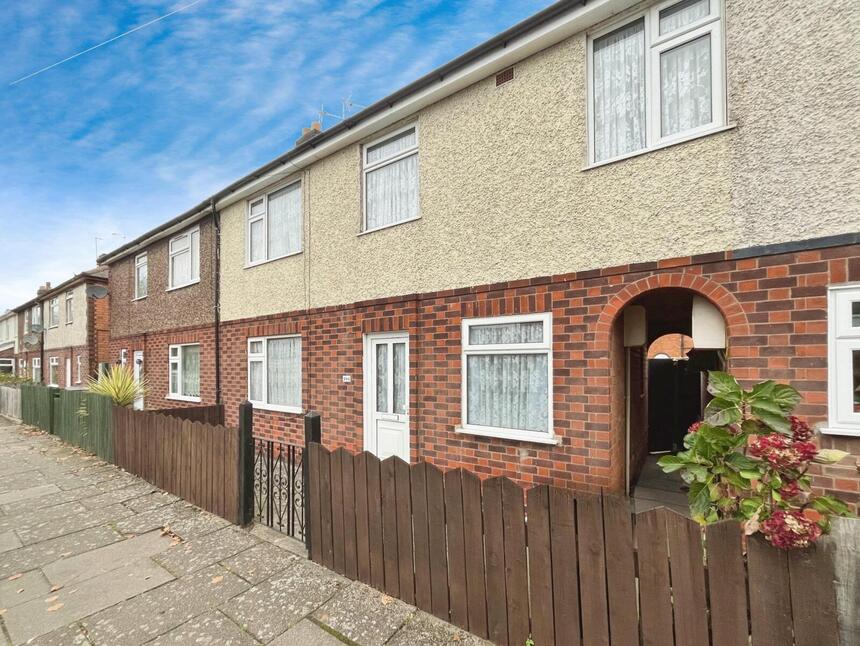 Main image of 2 bedroom Mid Terrace House for sale, Surrey Street, Leicester, Leicestershire, LE4