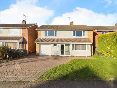 Salcombe Drive, 4 bedroom Detached House for sale, £425,000