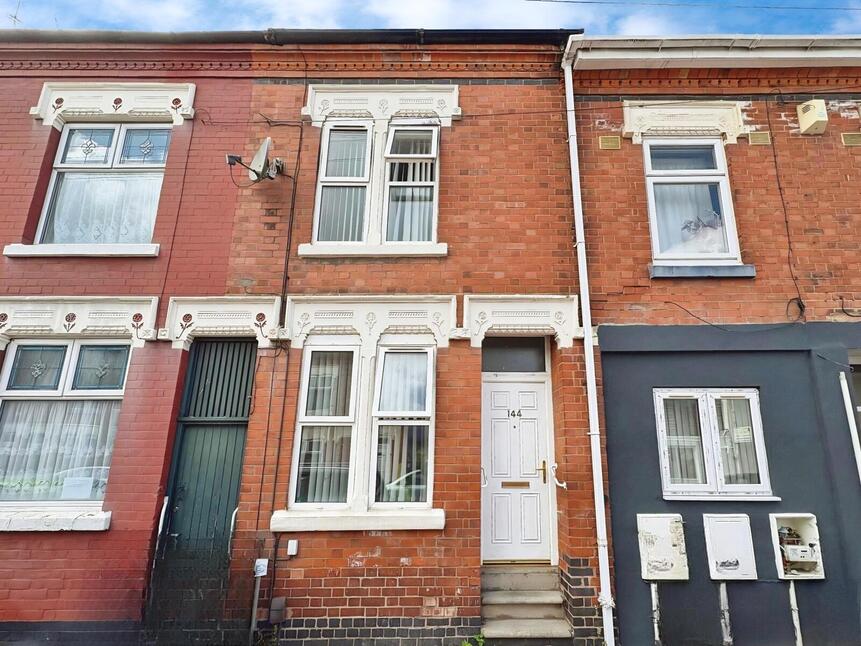 Main image of 2 bedroom Mid Terrace House for sale, Asfordby Street, Leicester, LE5
