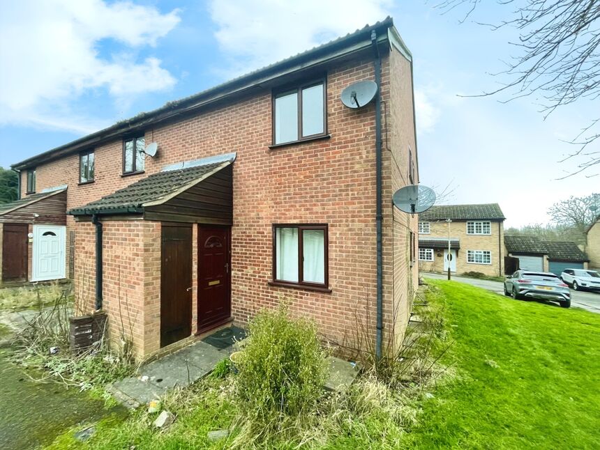 Main image of 1 bedroom Flat for sale, Blackthorn Drive, Leicester, Leicestershire, LE4