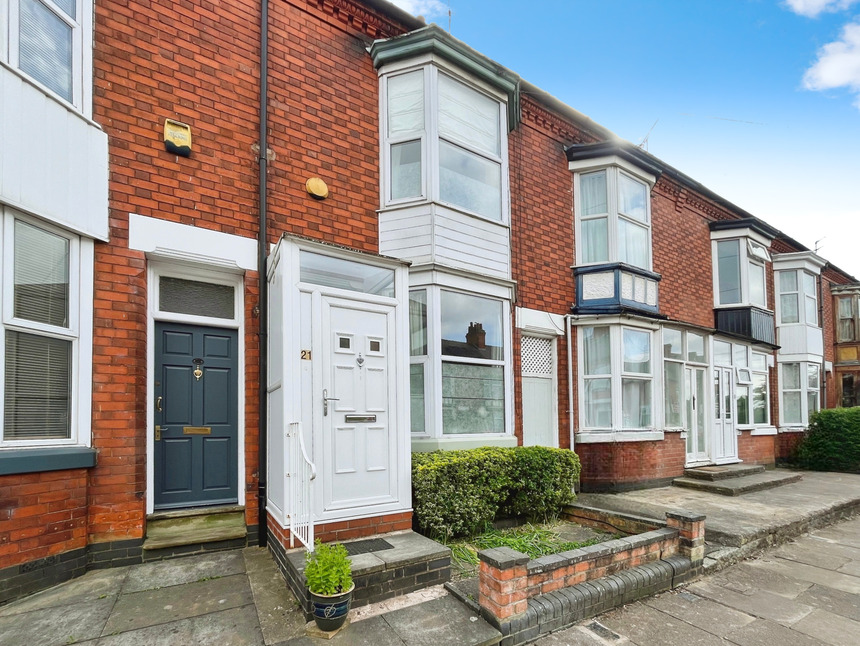 Main image of 2 bedroom Mid Terrace House for sale, Haddenham Road, Leicester, Leicestershire, LE3