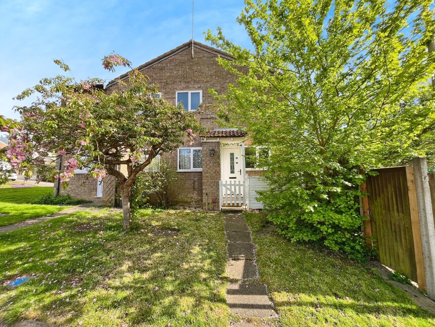 1 bedroom Mid Terrace House for sale