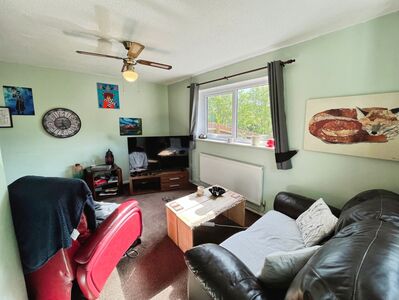 1 bedroom Mid Terrace House for sale