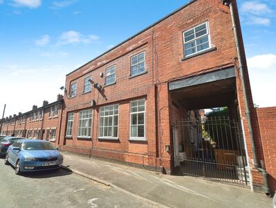 2 bedroom  Flat for sale
