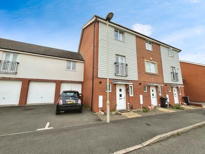 4 bedroom End Terrace House for sale