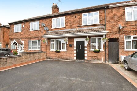 Highbury Road, 2 bedroom Mid Terrace House for sale, £325,000