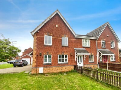3 bedroom Semi Detached House to rent