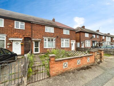 2 bedroom Mid Terrace House for sale