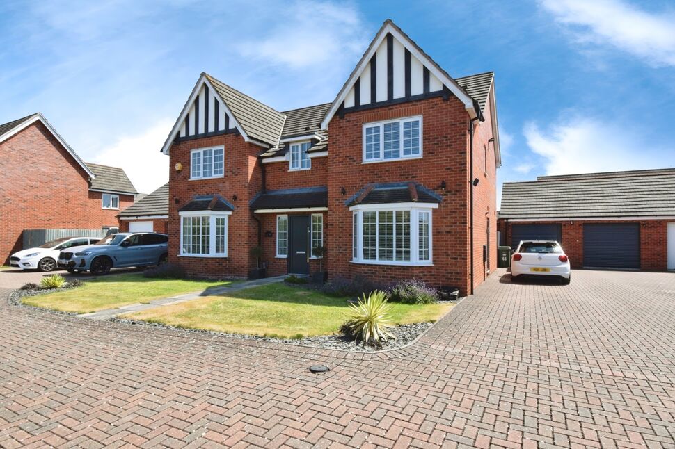 5 bedroom Detached House for sale