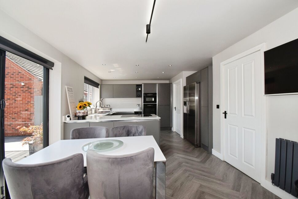 Kitchen / Diner