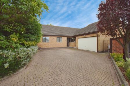 4 bedroom Detached Bungalow for sale