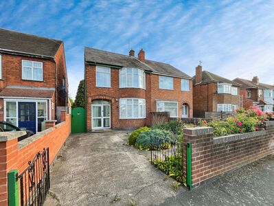 Oakland Avenue, 4 bedroom Semi Detached House for sale, £365,000