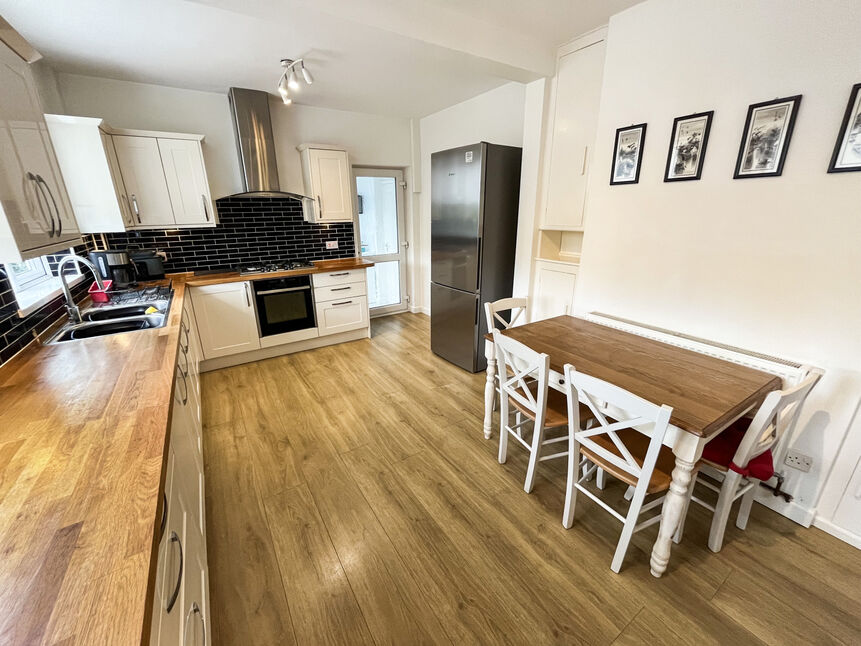 Kitchen / Diner