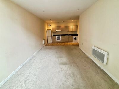 2 bedroom  Flat to rent