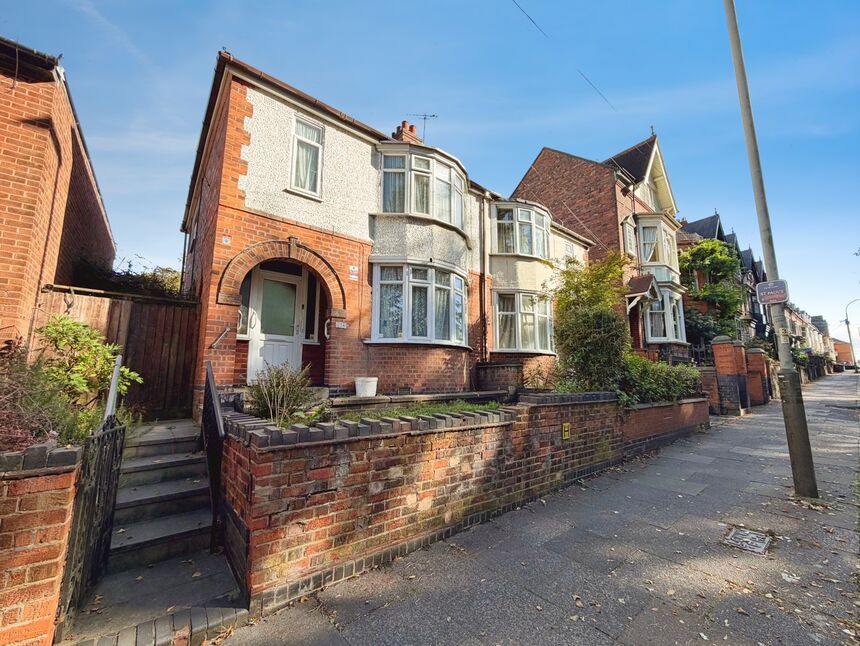 Main image of 3 bedroom Semi Detached House for sale, Fosse Road North, Leicester, Leicestershire, LE3
