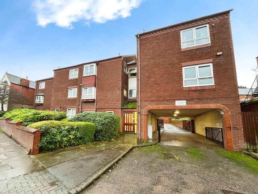 Main image of 1 bedroom  Flat for sale, Lansdowne Road, Leicester, Leicestershire, LE2