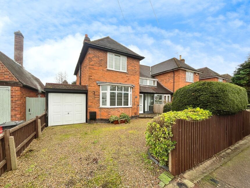 Main image of 3 bedroom Semi Detached House for sale, Welford Road, Leicester, Leicestershire, LE2