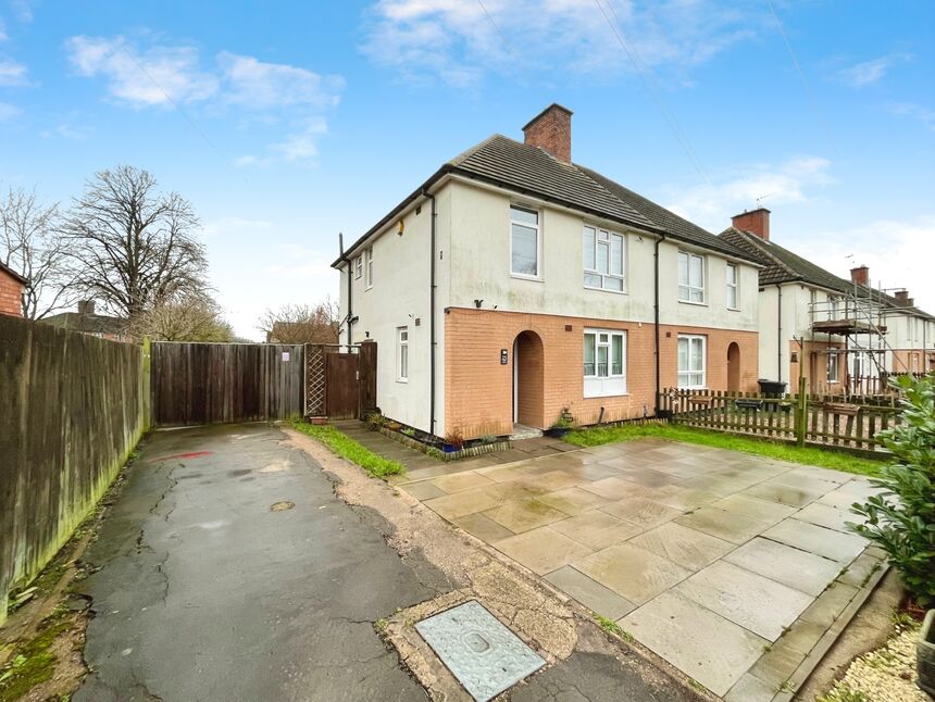 Main image of 3 bedroom Semi Detached House for sale, Tailby Avenue, Leicester, Leicestershire, LE5