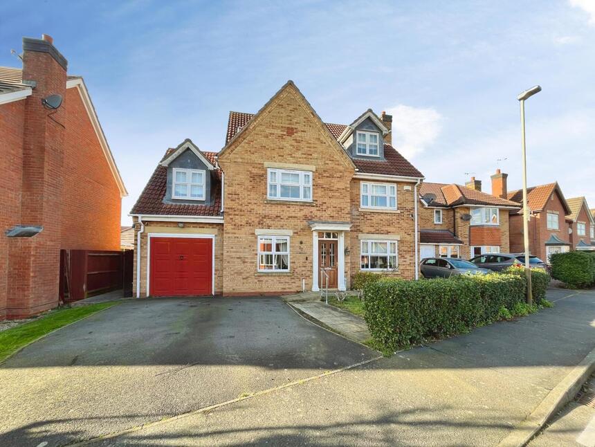 Main image of 5 bedroom Detached House for sale, Heathley Park Drive, Leicester, Leicestershire, LE3