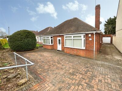 Church Hill Road, 2 bedroom Detached Bungalow to rent, &pound;1,100 pcm