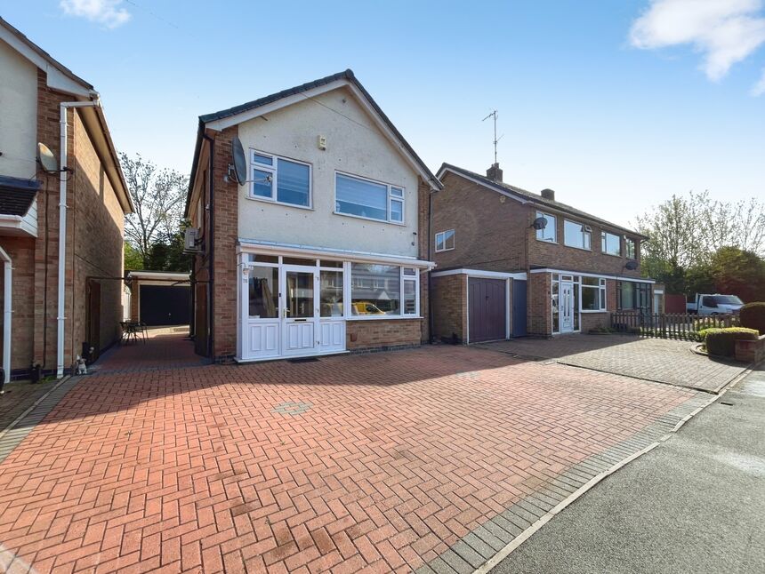 Main image of 3 bedroom Detached House for sale, Westover Road, Leicester, Leicestershire, LE3