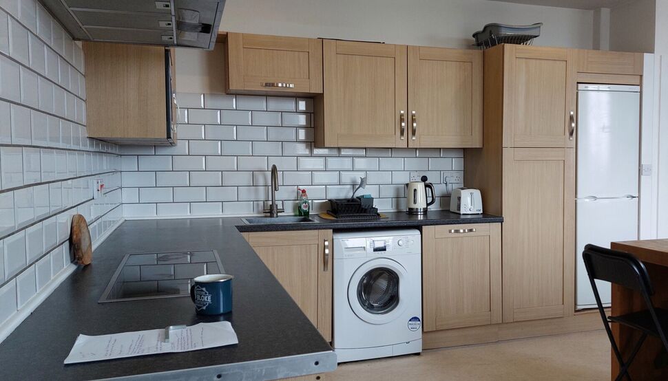 Kitchen / Lounge / Diner