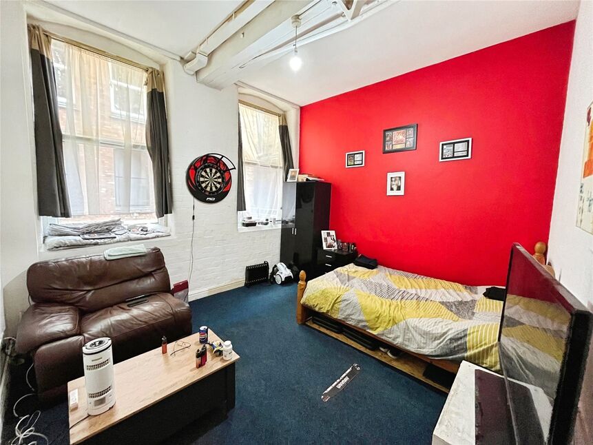 Lounge / Bedroom