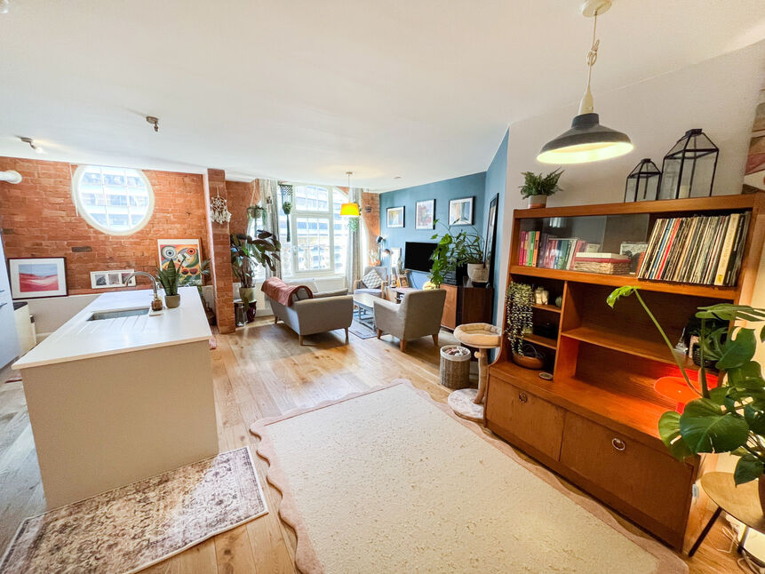 Lounge / Kitchen / Diner