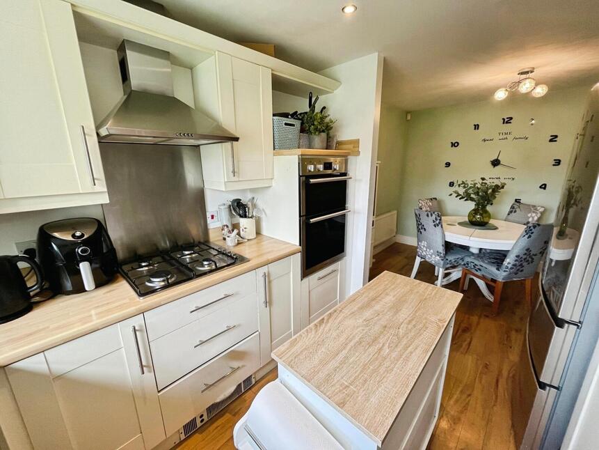 Kitchen / Diner