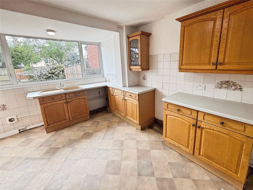 Kitchen / Dining