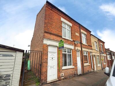 2 bedroom End Terrace House for sale