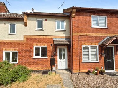 2 bedroom Mid Terrace House to rent