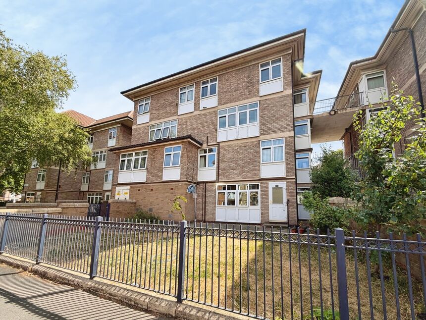 Main image of 2 bedroom Flat for sale, Christow Street, Leicester, Leicestershire, LE1
