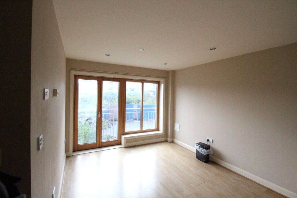 Living Room / Kitchen