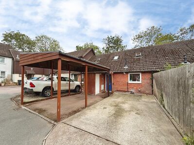 Blue Gates Road, 4 bedroom Mid Terrace Bungalow for sale, &pound;250,000
