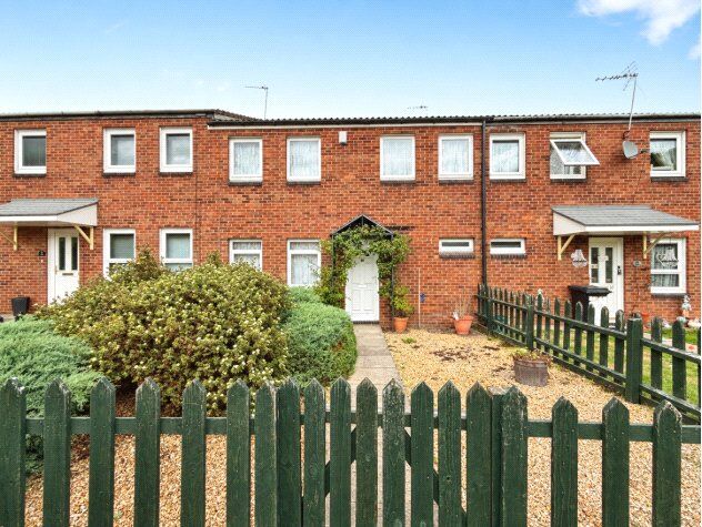 Main image of 3 bedroom Mid Terrace House for sale, Kings Lock Close, Leicester, Leicestershire, LE2