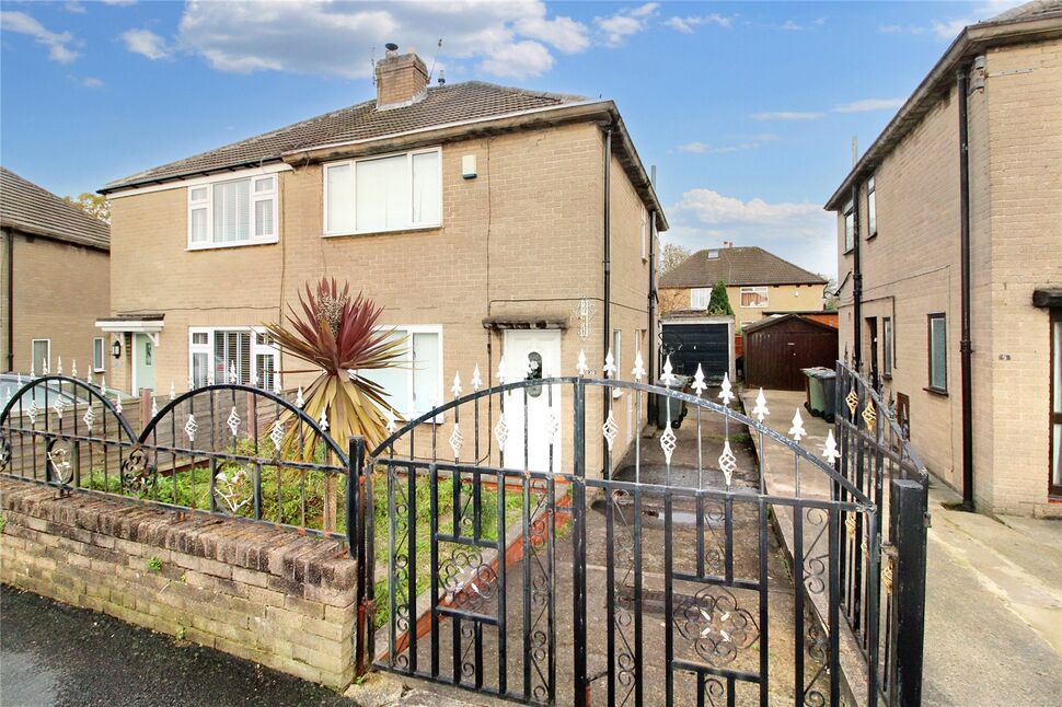 Main image of 2 bedroom Semi Detached House to rent, Kennerleigh Avenue, Leeds, LS15