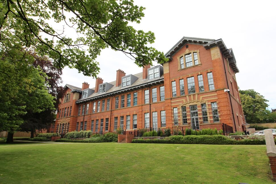 Main image of 1 bedroom Flat to rent, Victoria Gardens, Hyde Park, Leeds, LS6