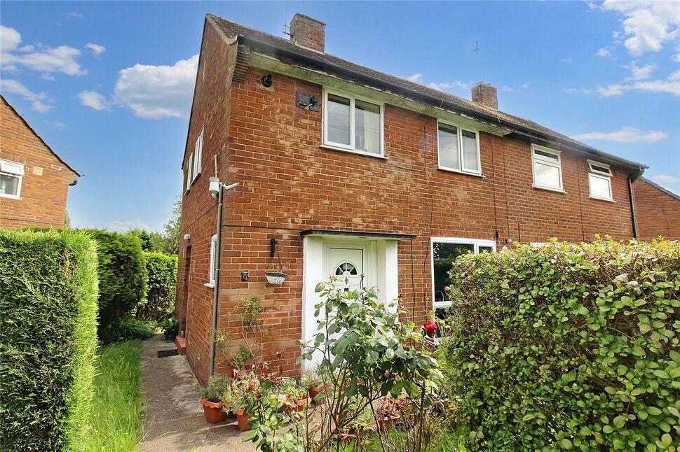Main image of 2 bedroom Semi Detached House to rent, Lingfield Approach, Leeds, West Yorkshire, LS17