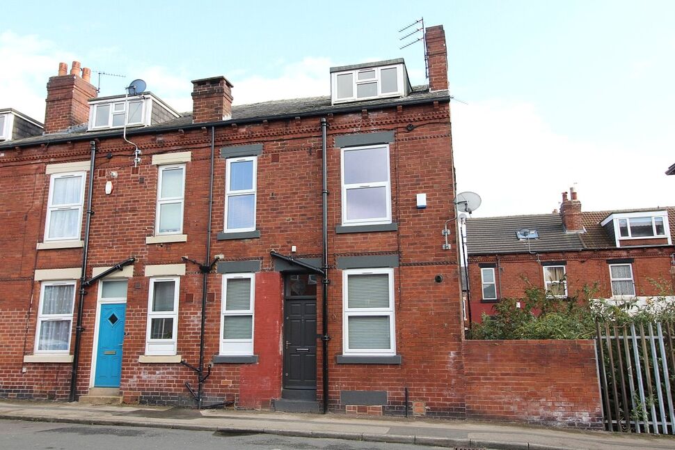 Main image of 2 bedroom Mid Terrace House to rent, Ascot Terrace, Leeds, LS9