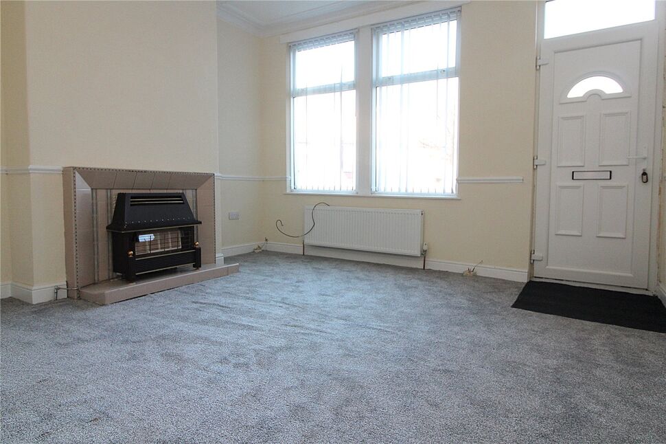 4 bedroom Mid Terrace House for sale, Cross Green Avenue, Leeds, LS9
