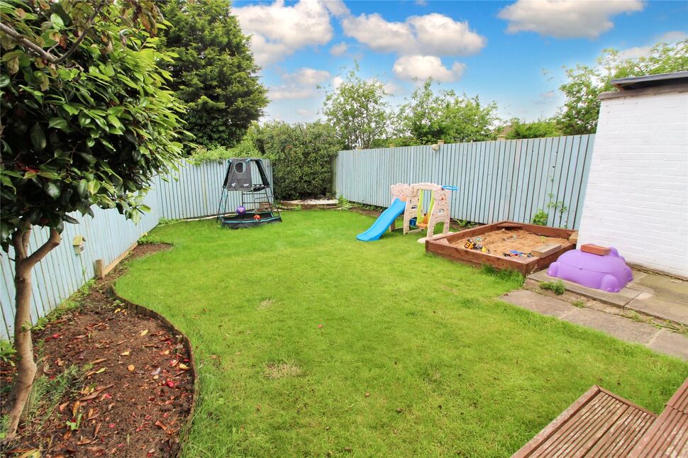 3 bedroom Semi Detached House for sale, Mill Green Place, Leeds, LS14