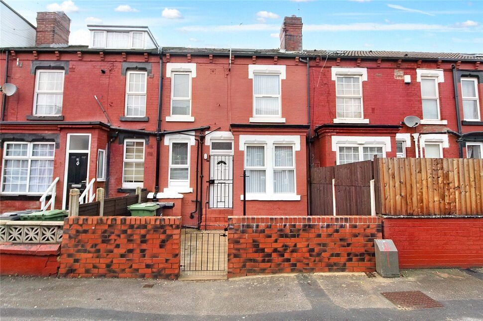 Main image of 2 bedroom Mid Terrace House to rent, Sutherland Terrace, Leeds, West Yorkshire, LS9