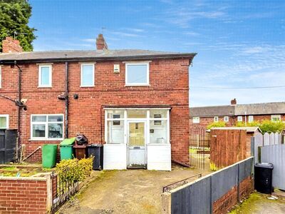 3 bedroom Semi Detached House to rent