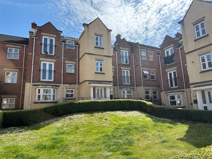 Main image of 2 bedroom  Flat to rent, Whitehall Green, Leeds, West Yorkshire, LS12