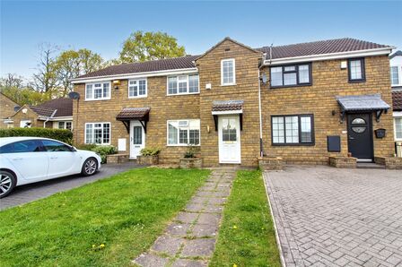 3 bedroom Mid Terrace House for sale