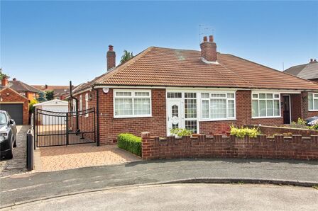2 bedroom Semi Detached Bungalow for sale